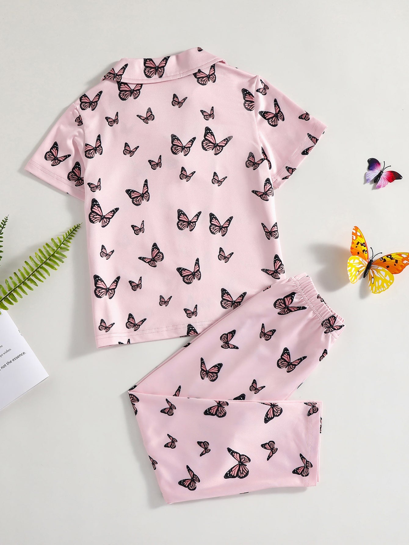 Girls Butterfly Print Satin Pyjama Set