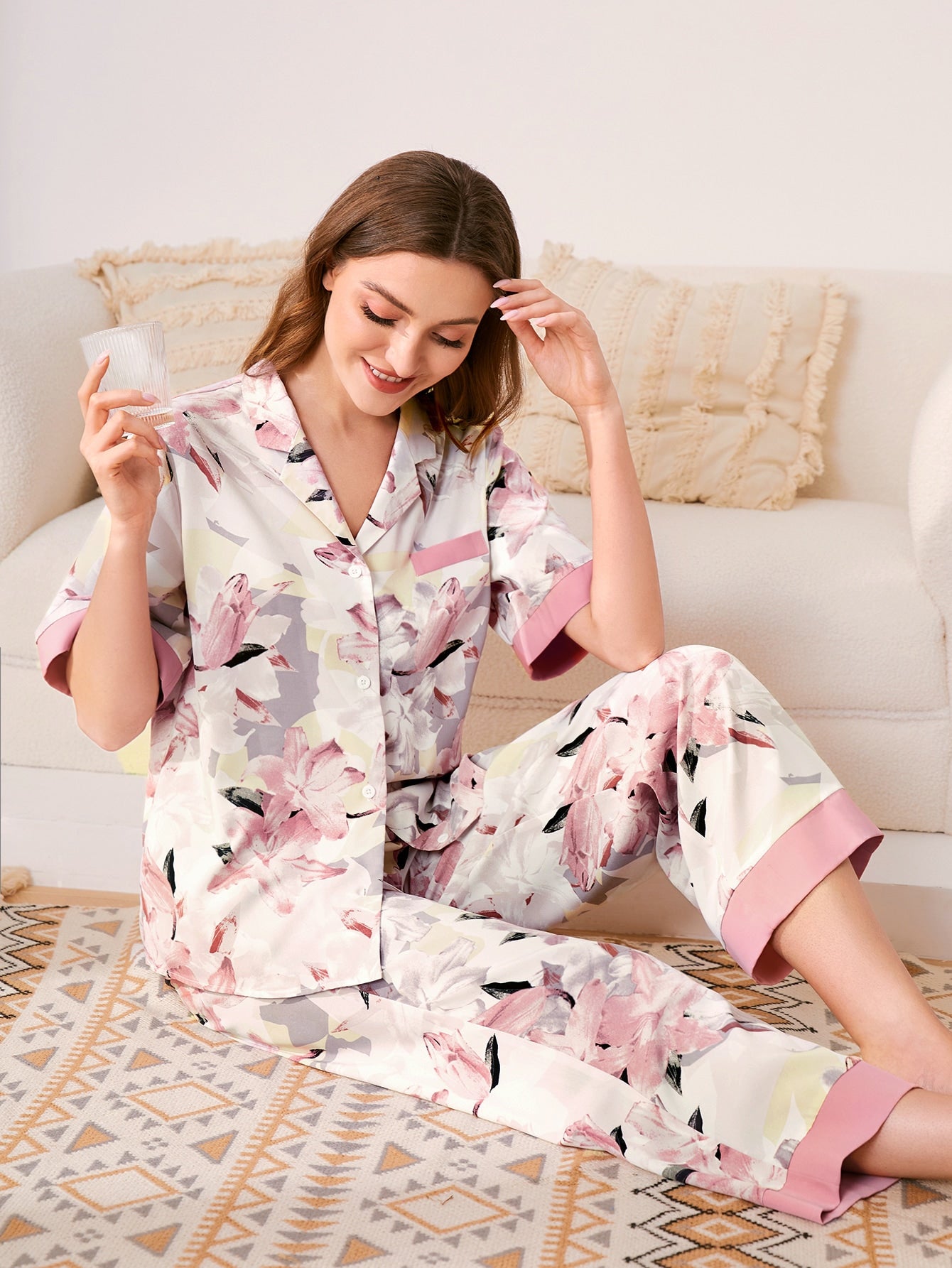 Lilly Print Collar Pyjama Set